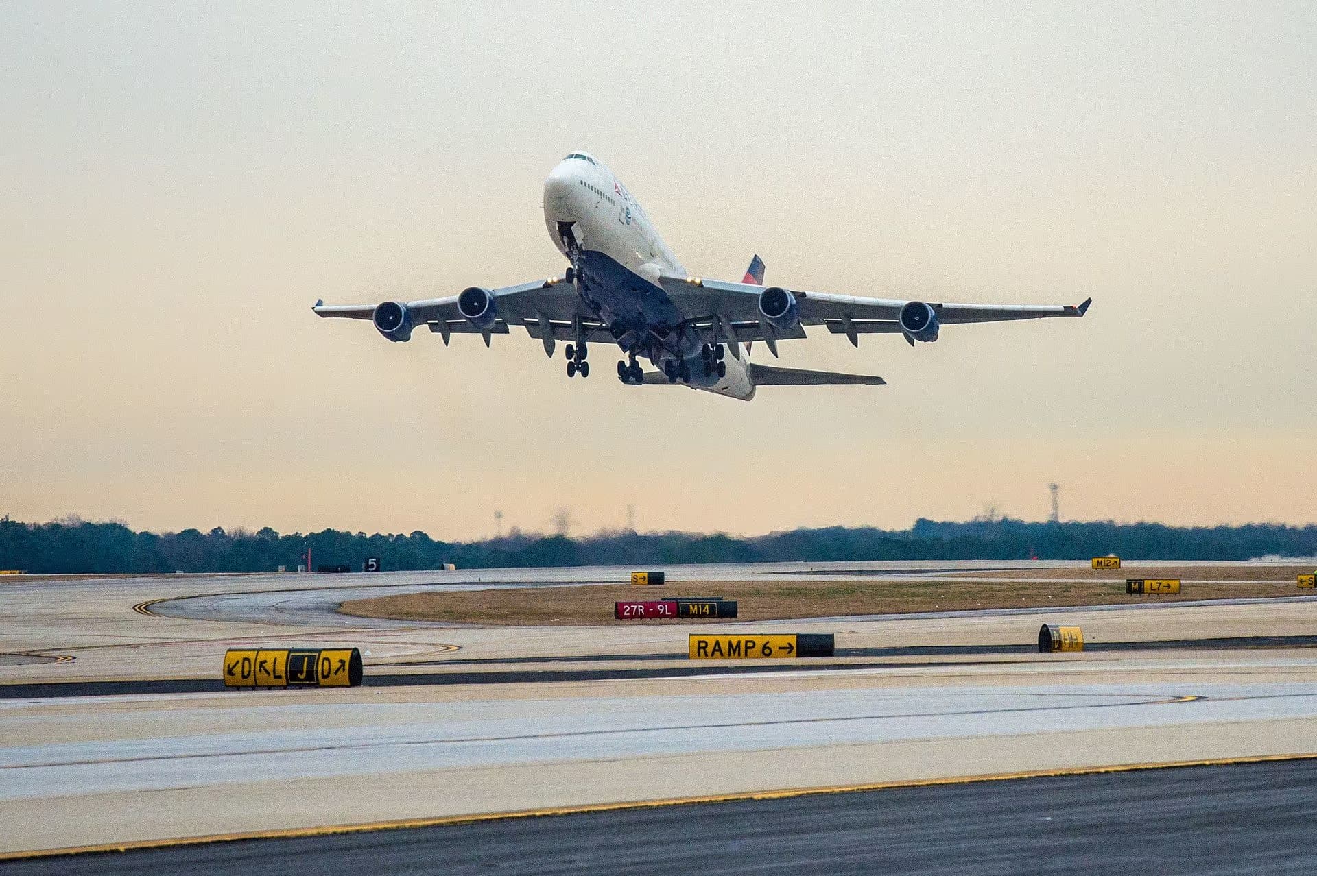 N674US — Boeing
