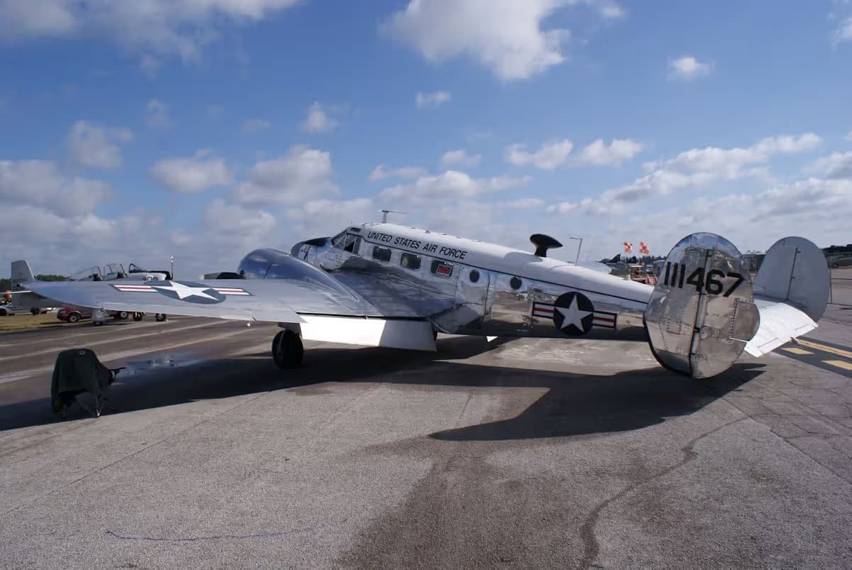 Unidentified — Aircraft