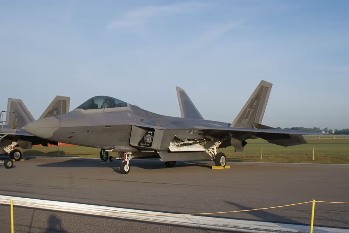 Unidentified — Aircraft