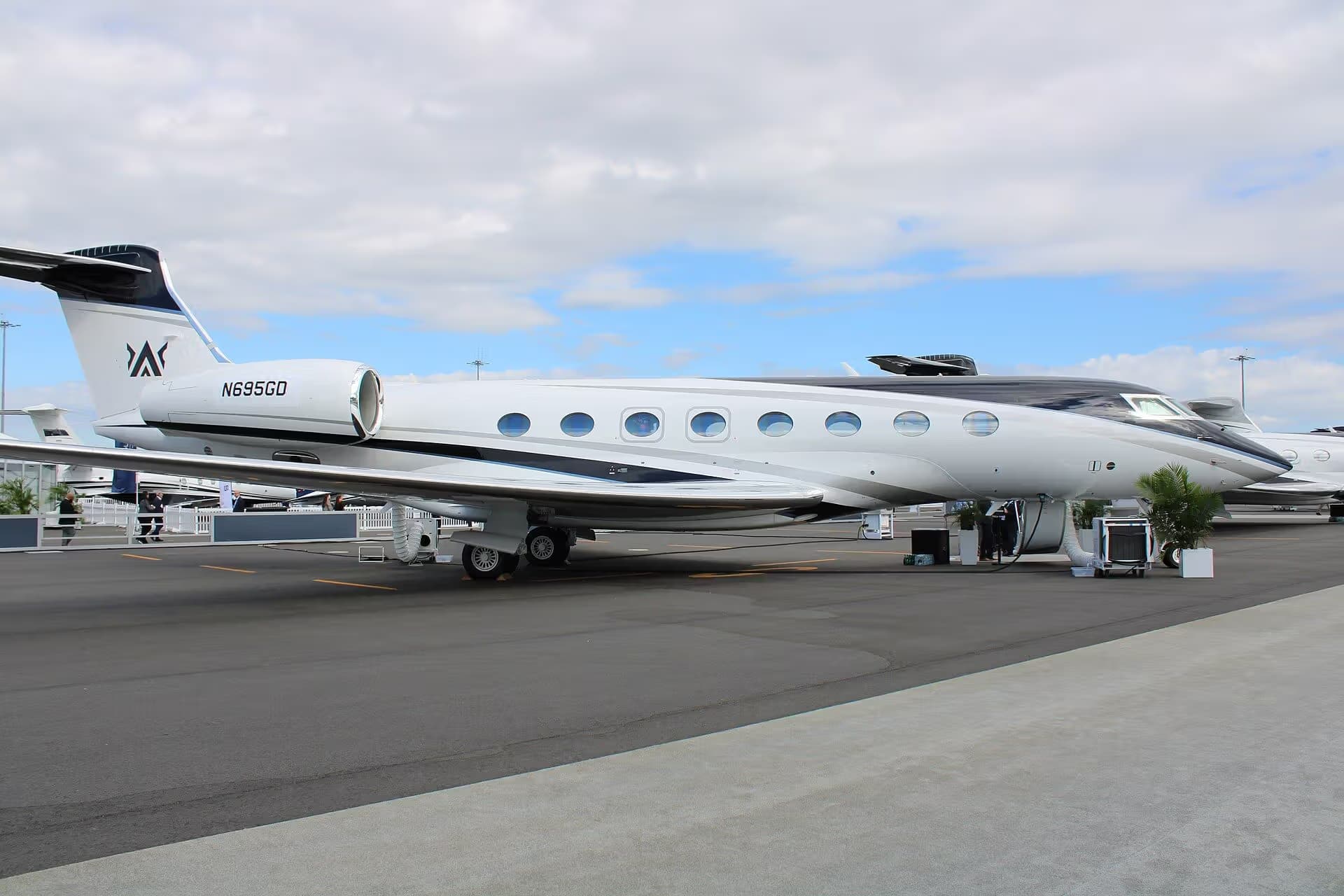 N695GD — Gulfstream