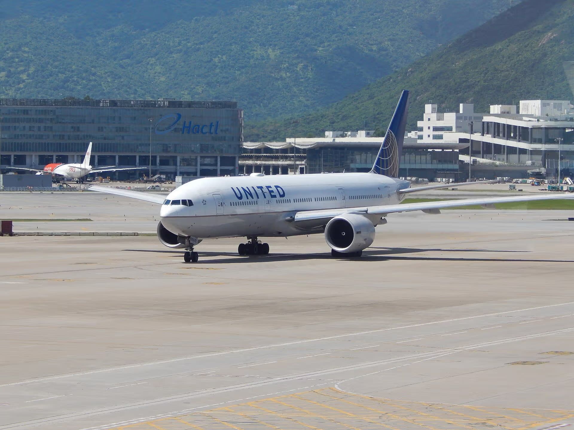 N78008 — Boeing