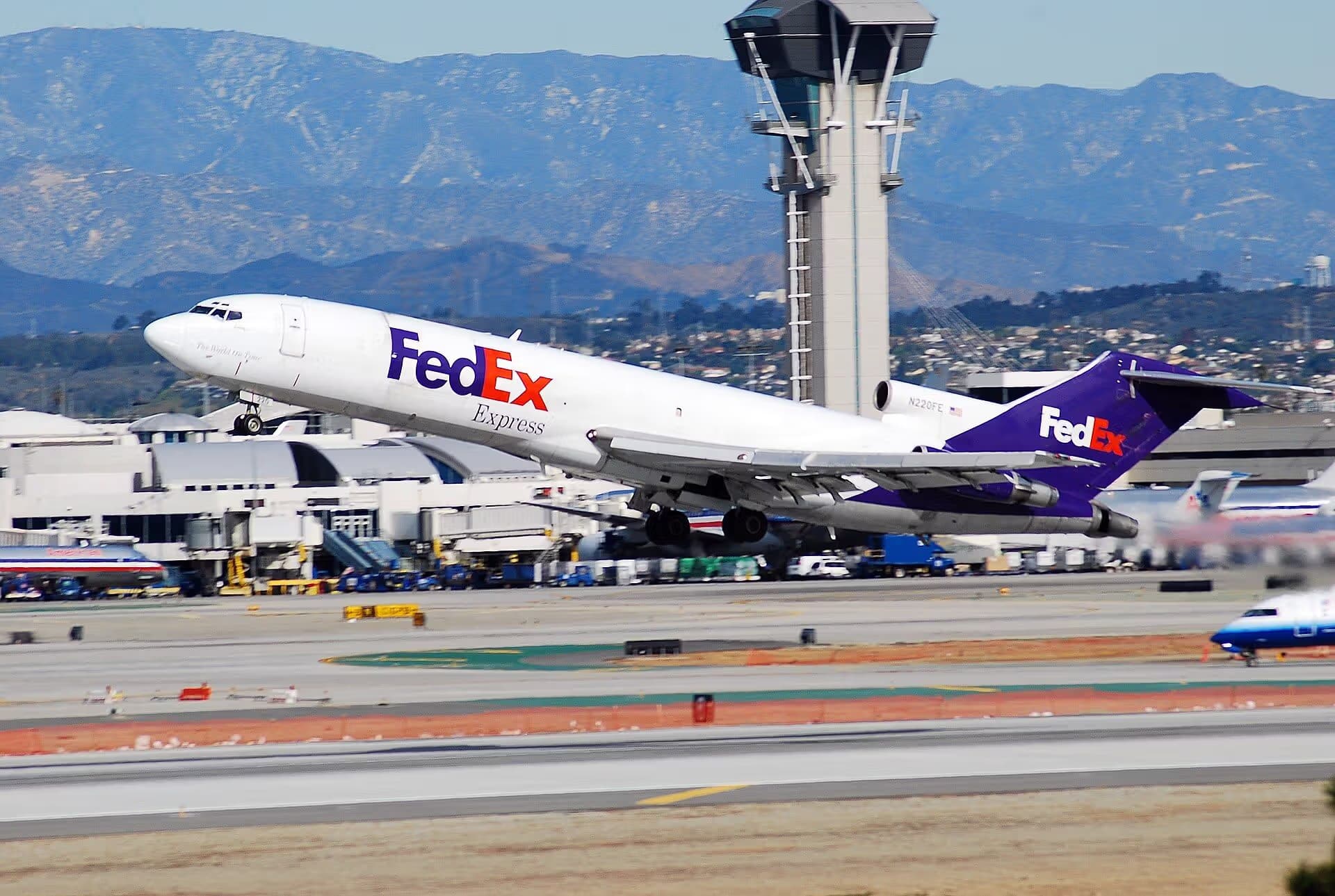 N220FE — Boeing