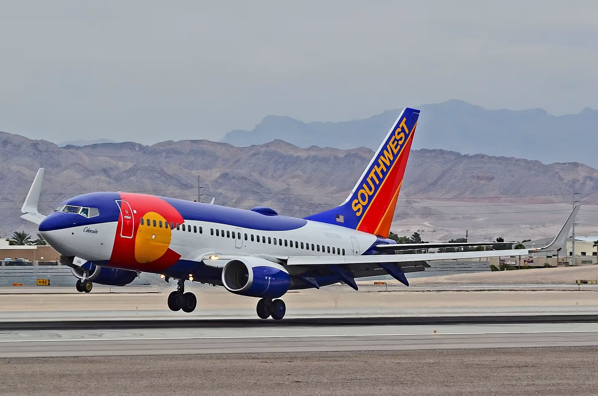 N230WN — Boeing