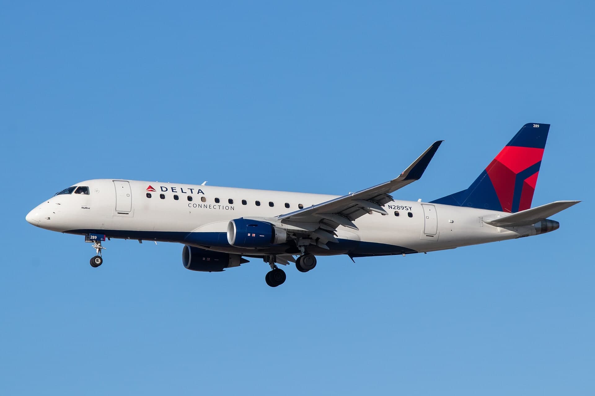 N289SY — Embraer