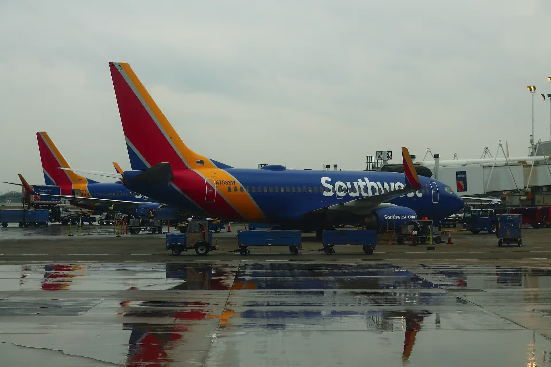 N758SW — Boeing