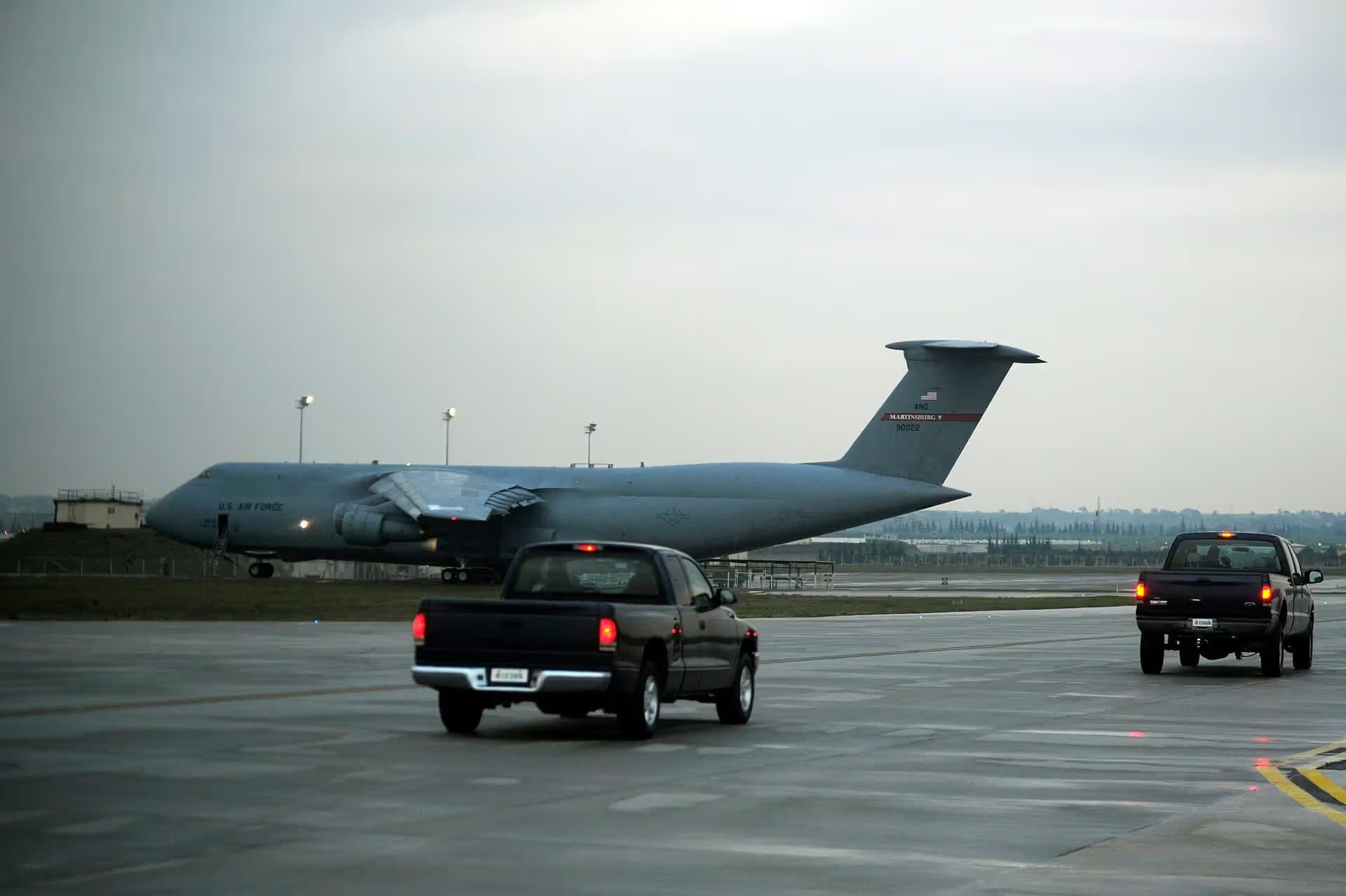 Unidentified — Aircraft