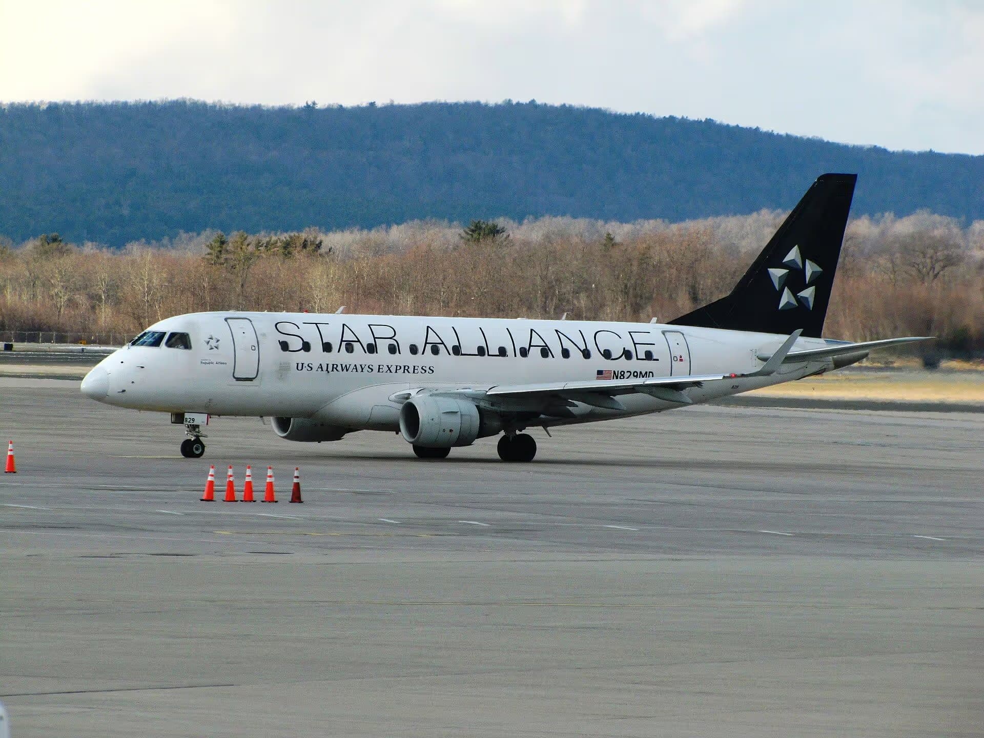 N829MD — Twin-engine aircraft
