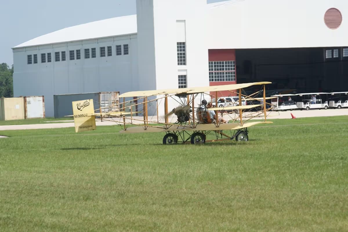 Unidentified — Aircraft