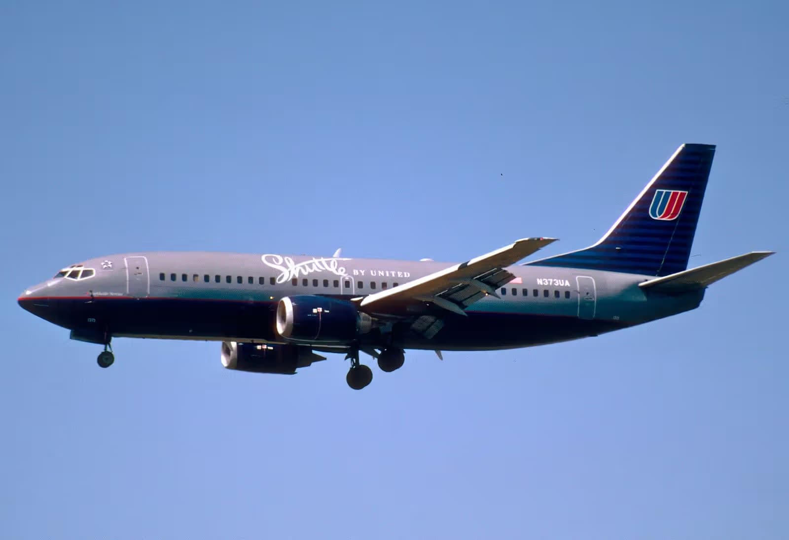 N373UA — Twin-engine aircraft