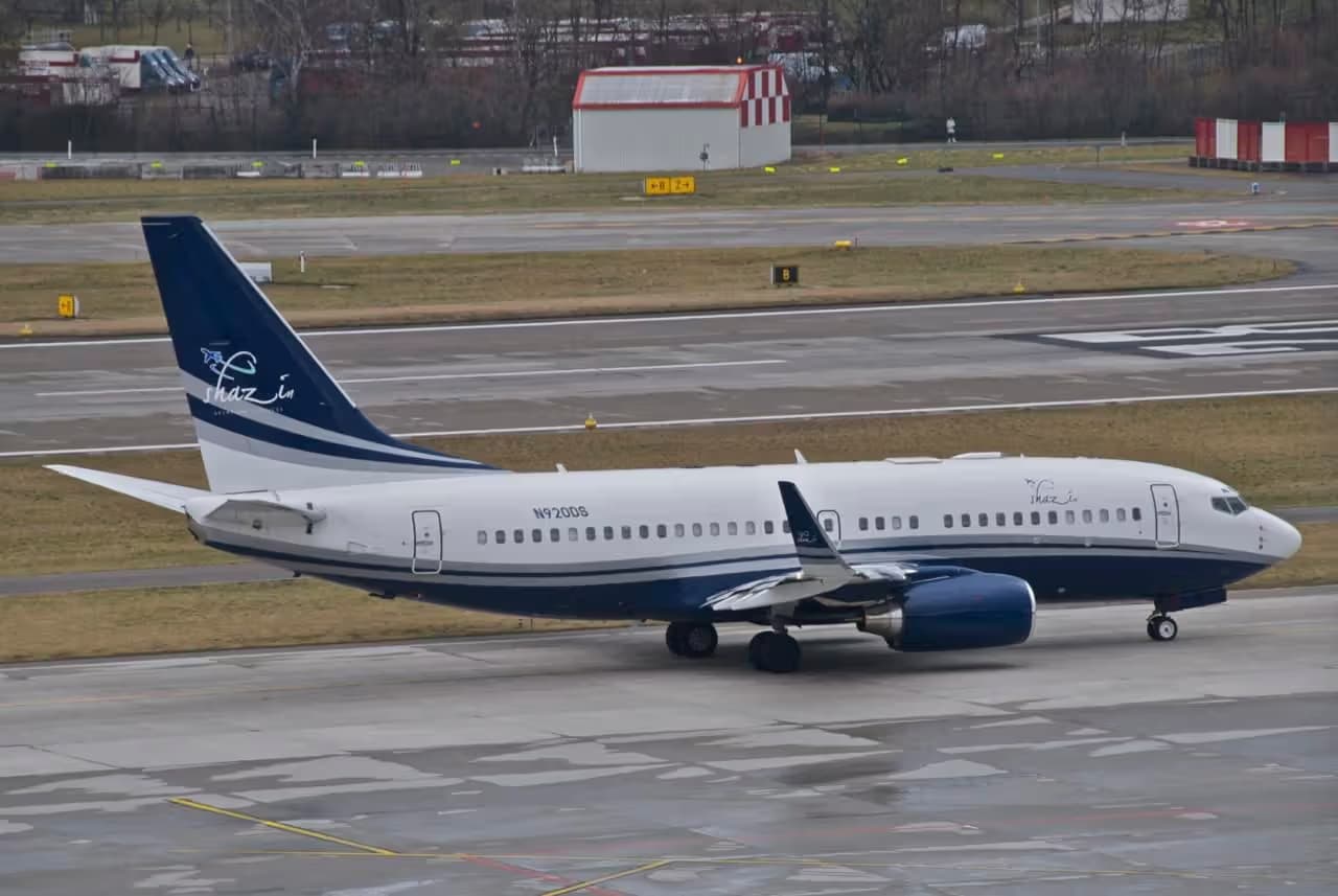 N920DS — Twin-engine aircraft
