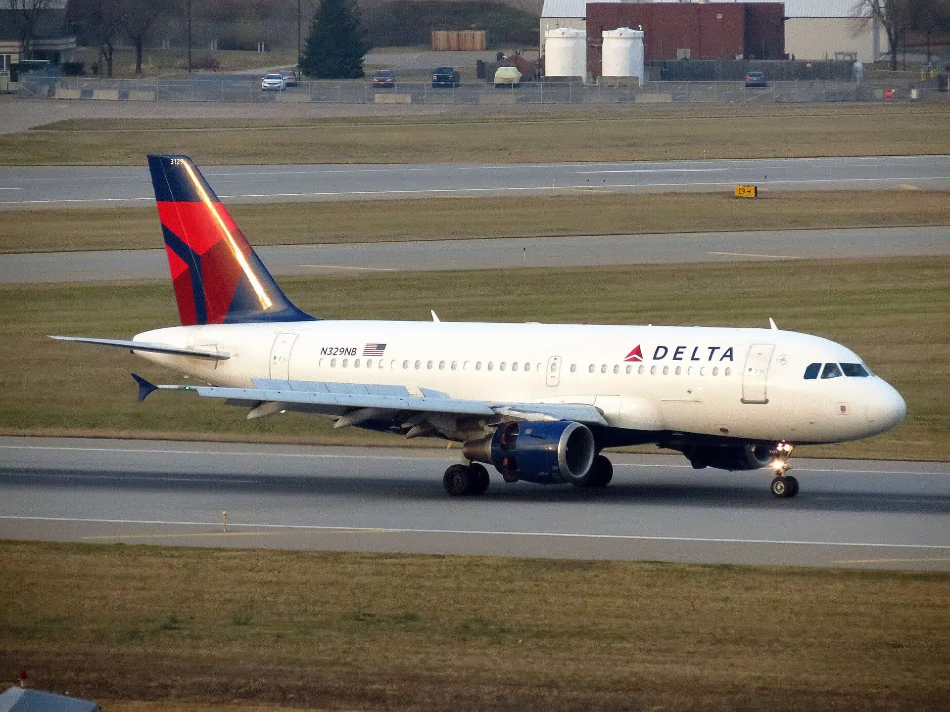 N329NB — Airbus