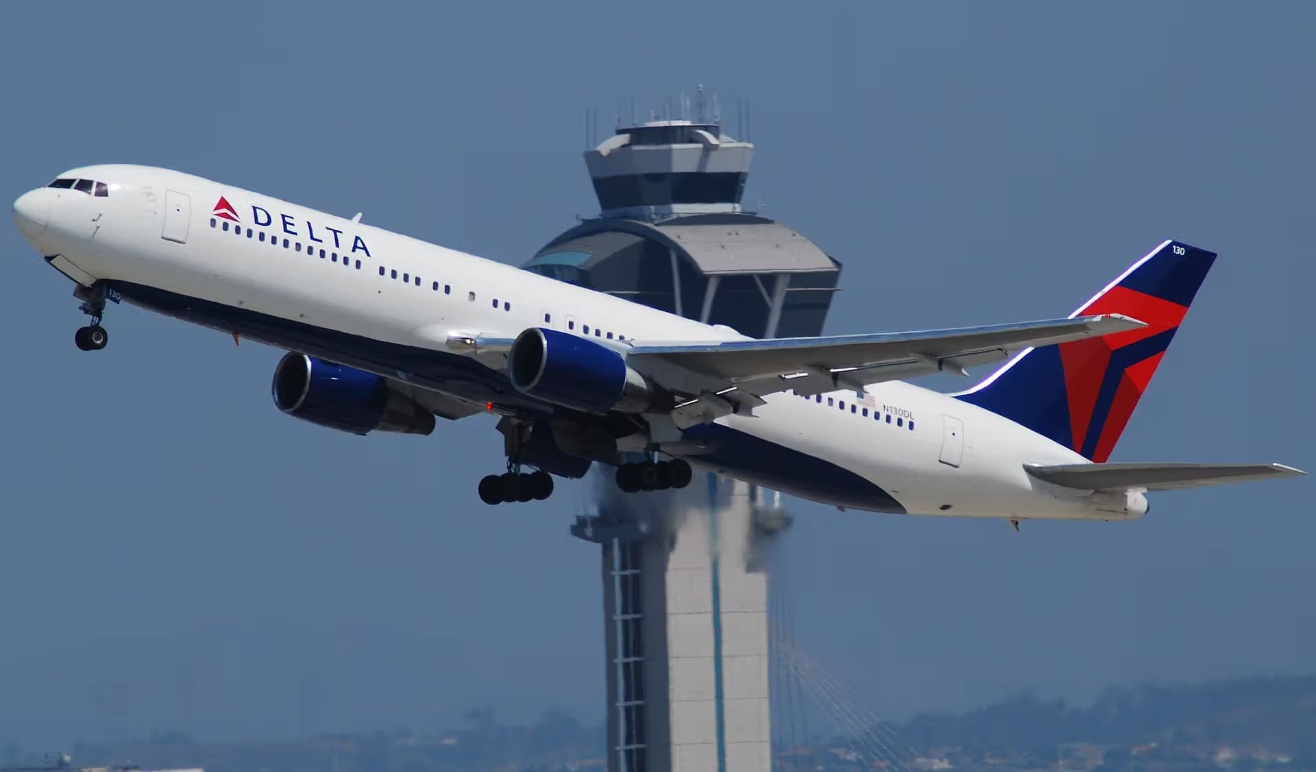 N130DL — Boeing