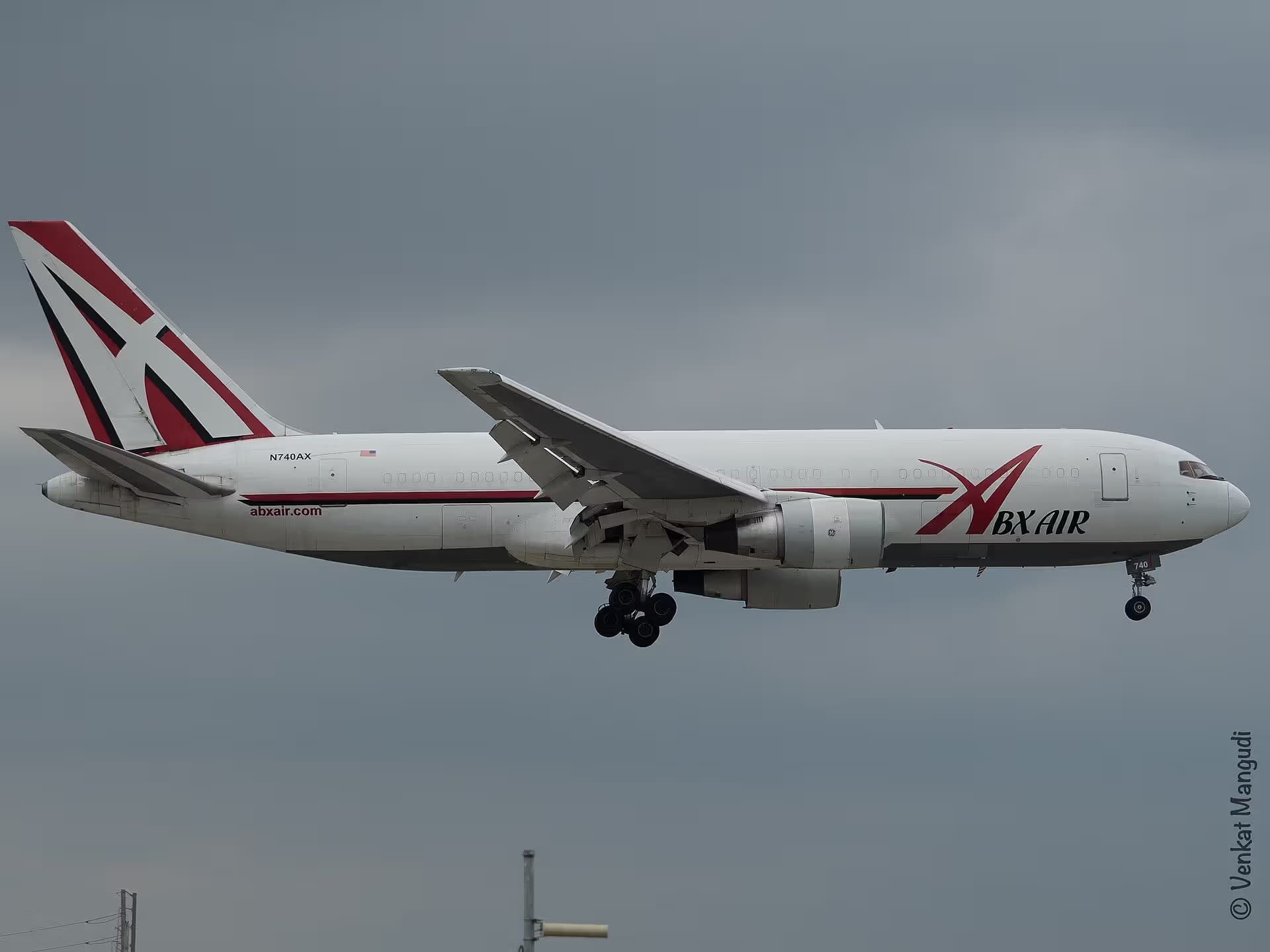 N740AX — Boeing