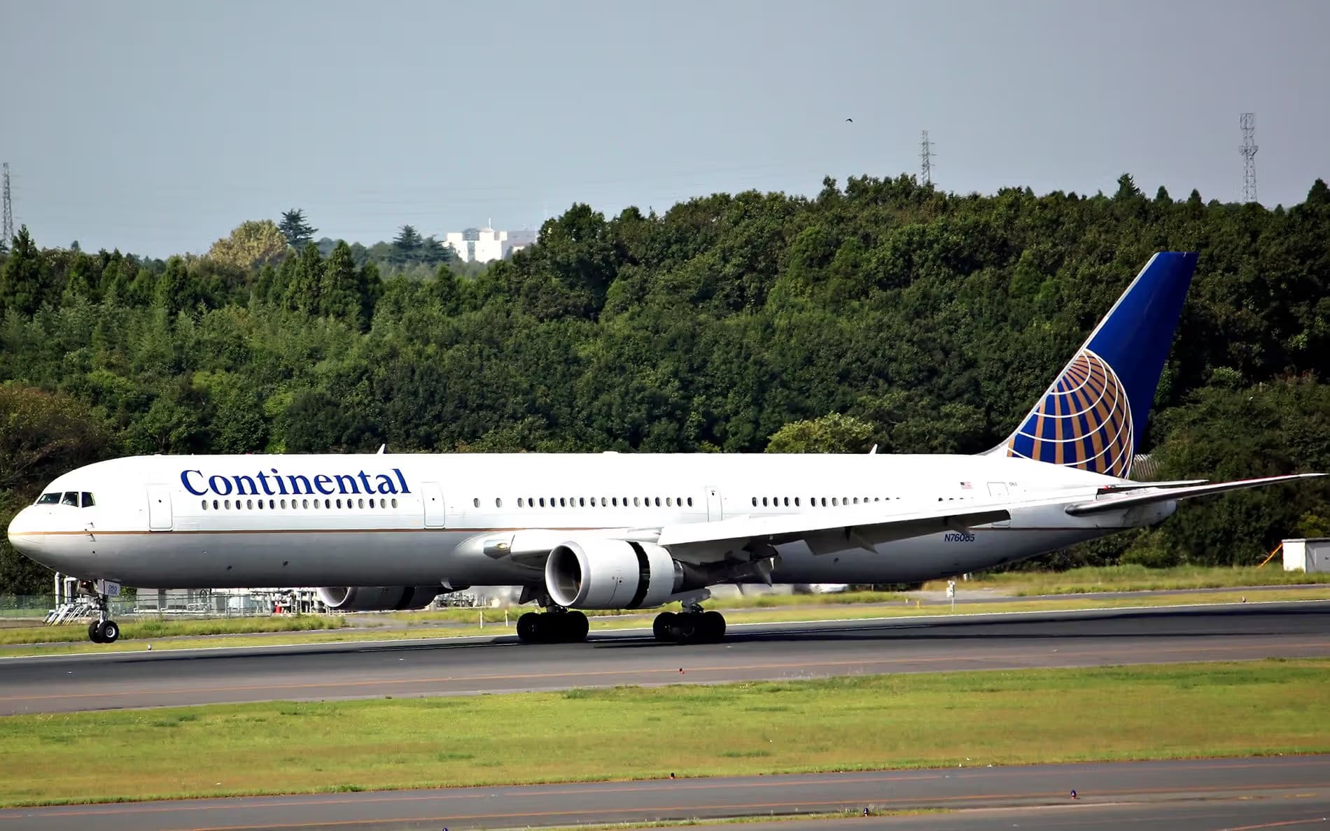 N76065 — Boeing
