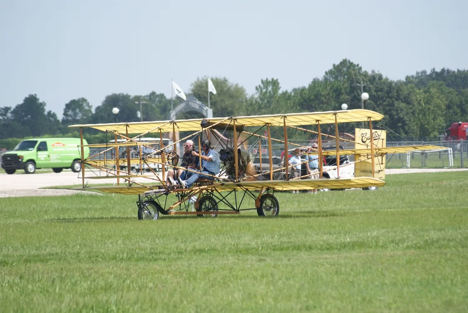 Unidentified — Aircraft