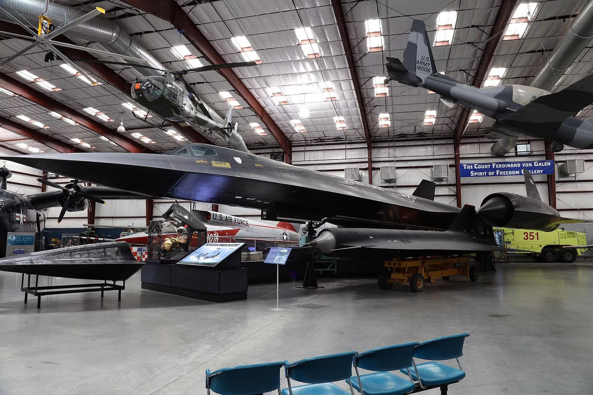 Unidentified — Lockheed