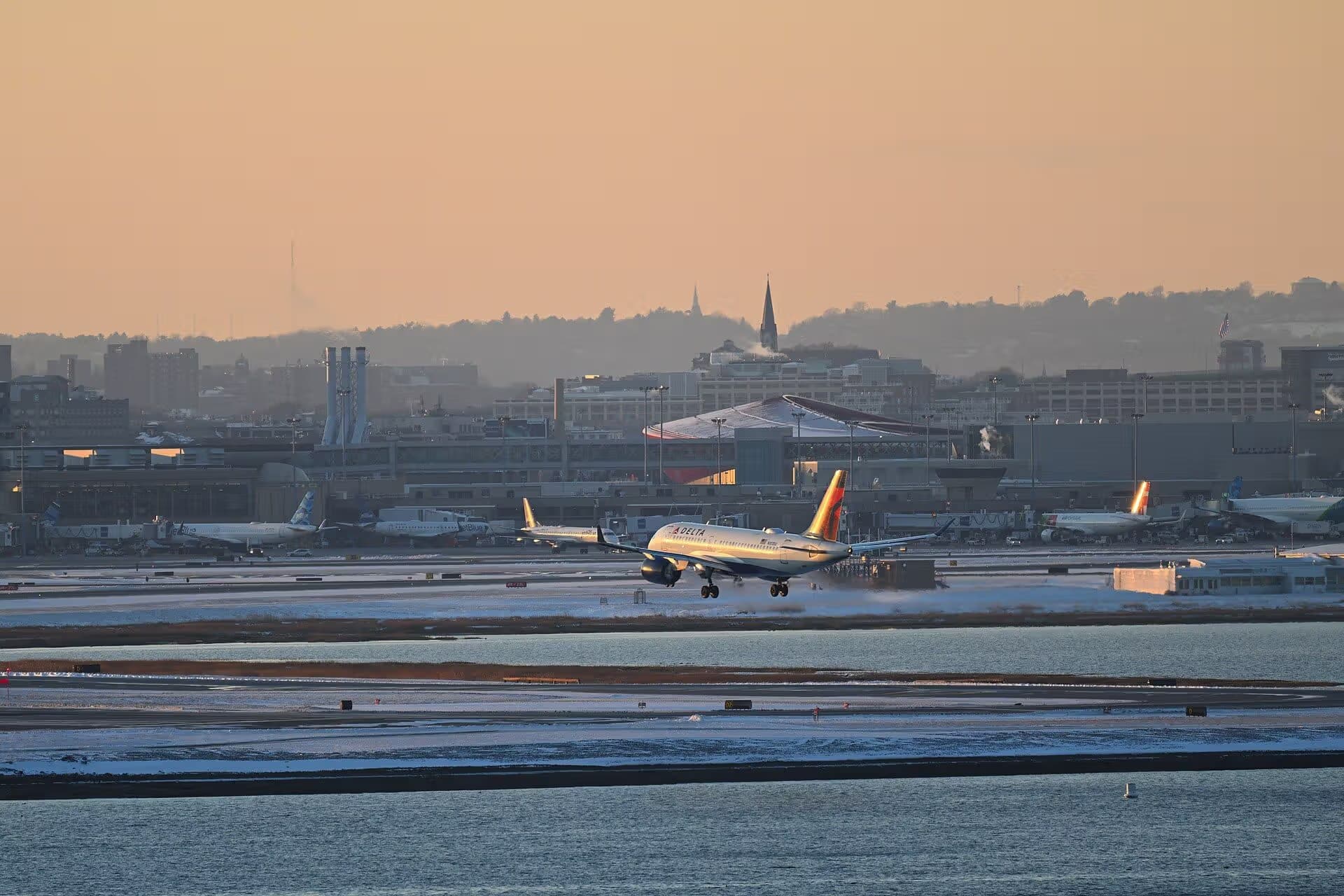 N101DU — Airbus