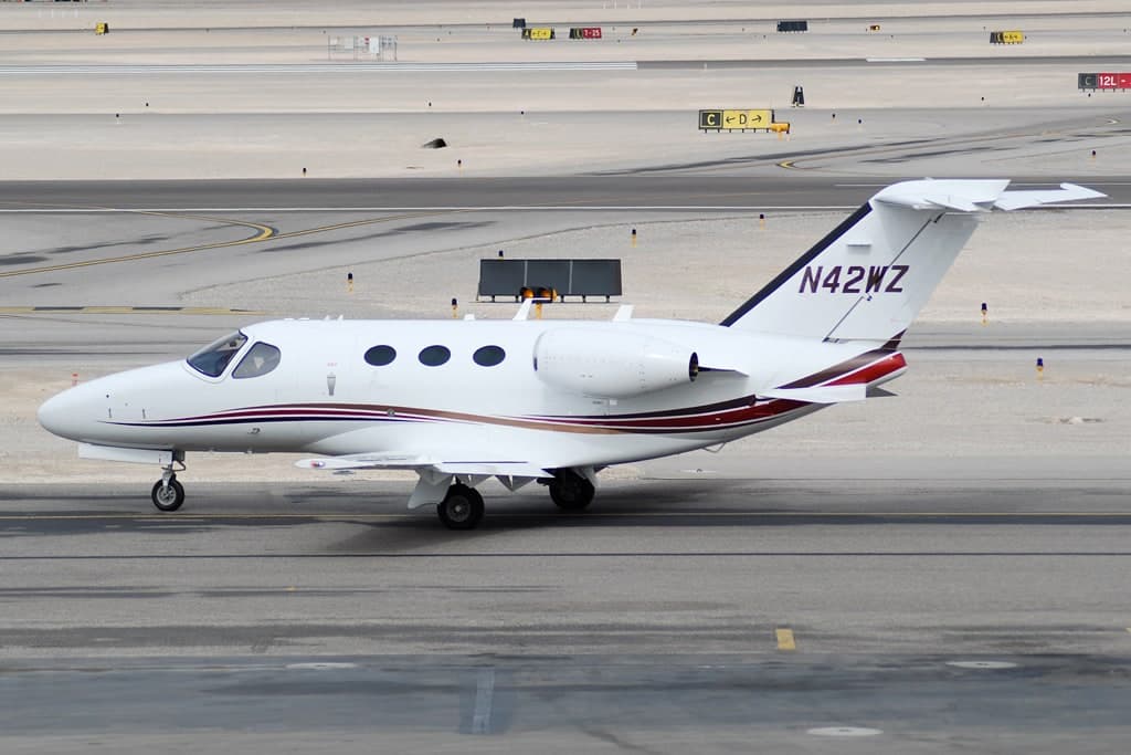 N42WZ — Cessna