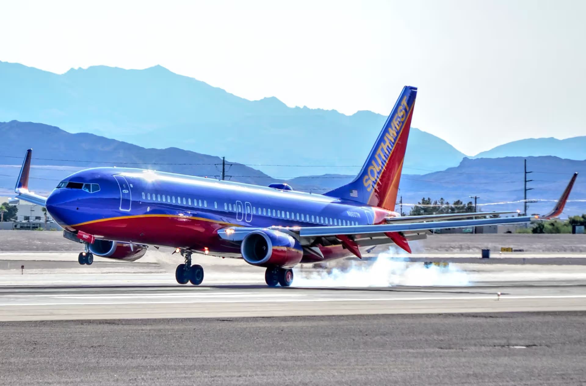 N8607M — Boeing
