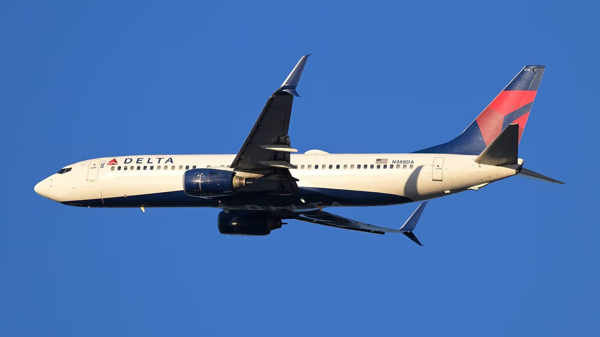 N388DA — Boeing