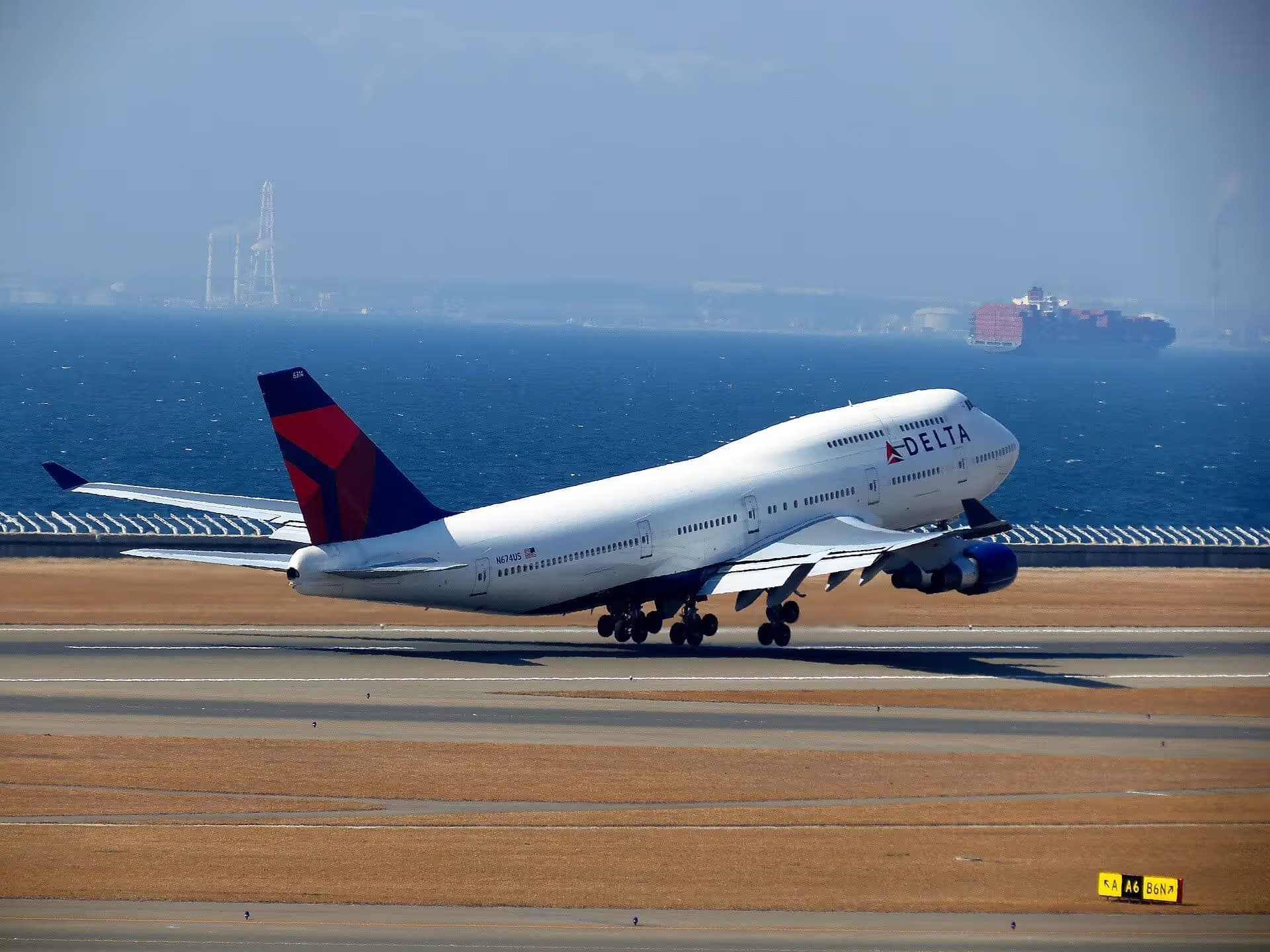 N674US — Boeing