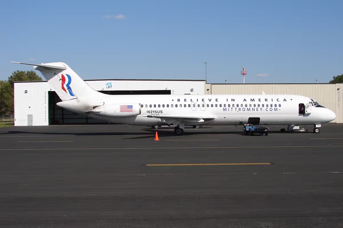 N215US — Aircraft