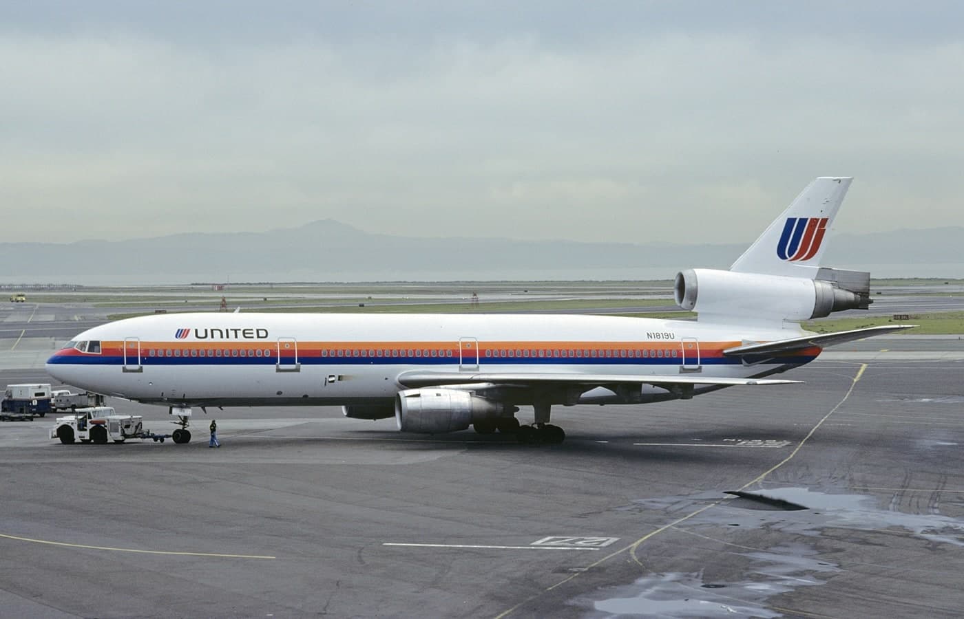 N1819U — Aircraft