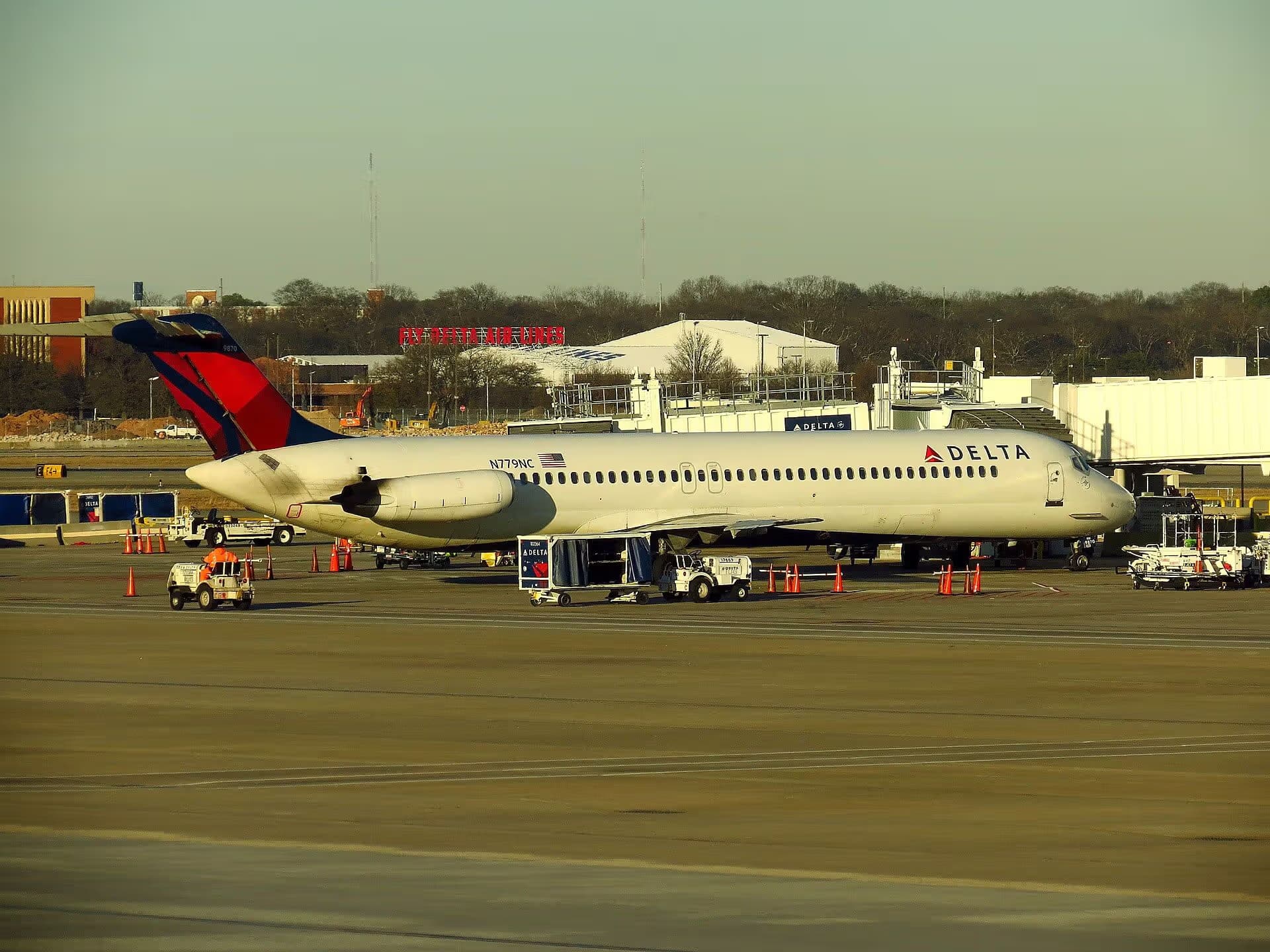 N779NC — Douglas