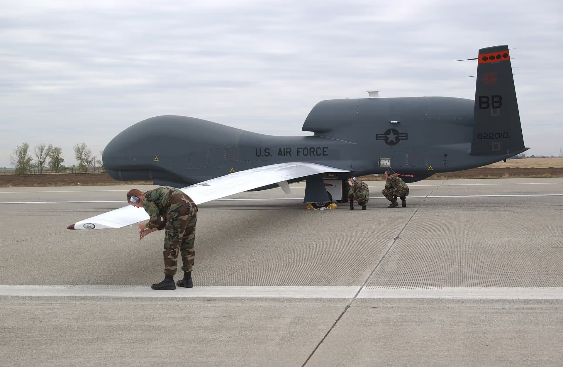 Unidentified — Aircraft