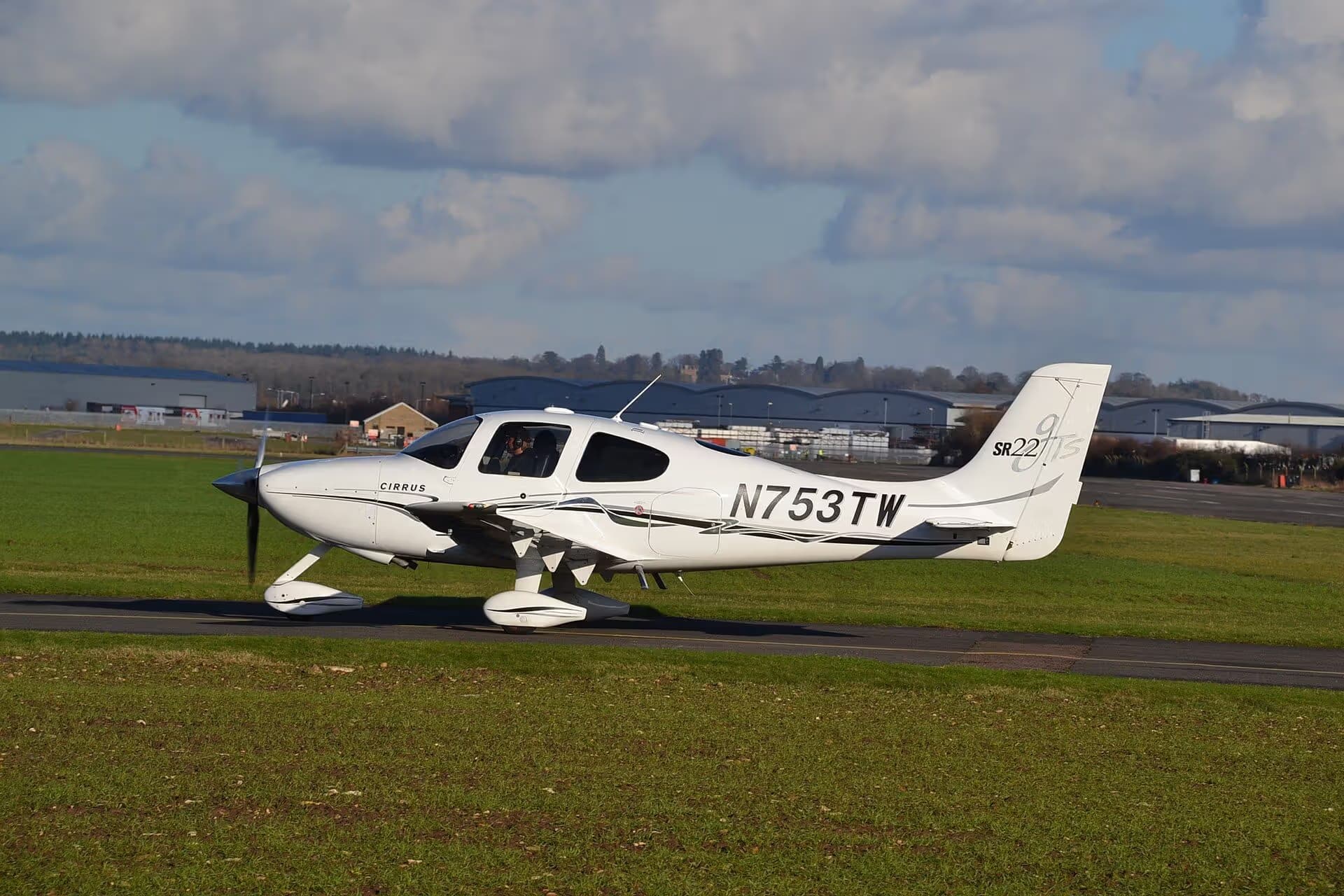 N753TW — Cirrus