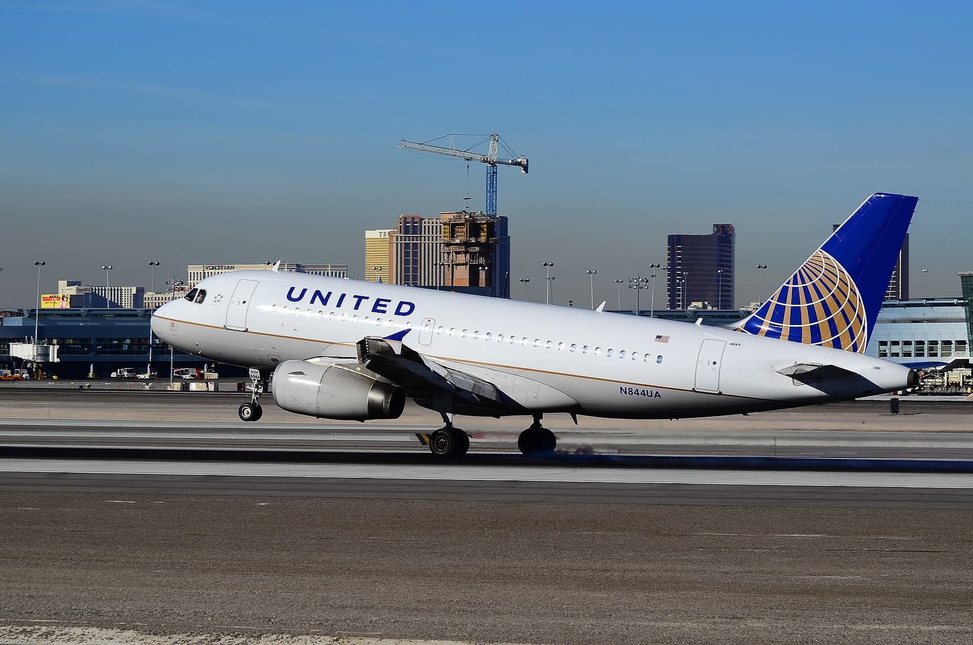 N844UA — Airbus