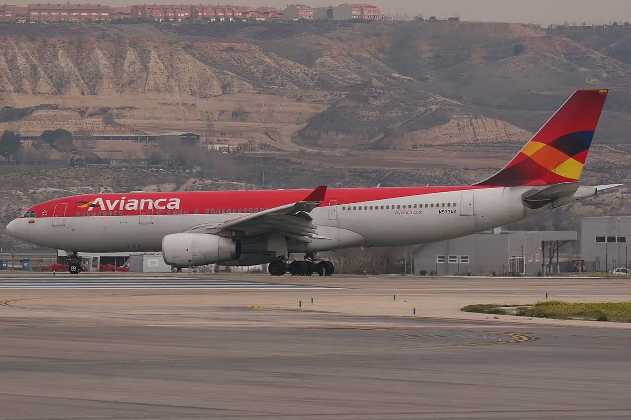N973AV — Airbus