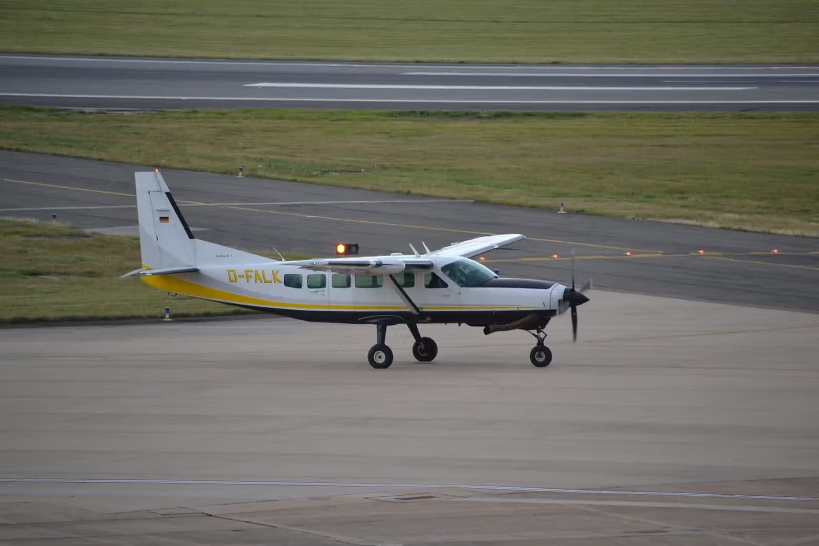 D-FALK — Cessna