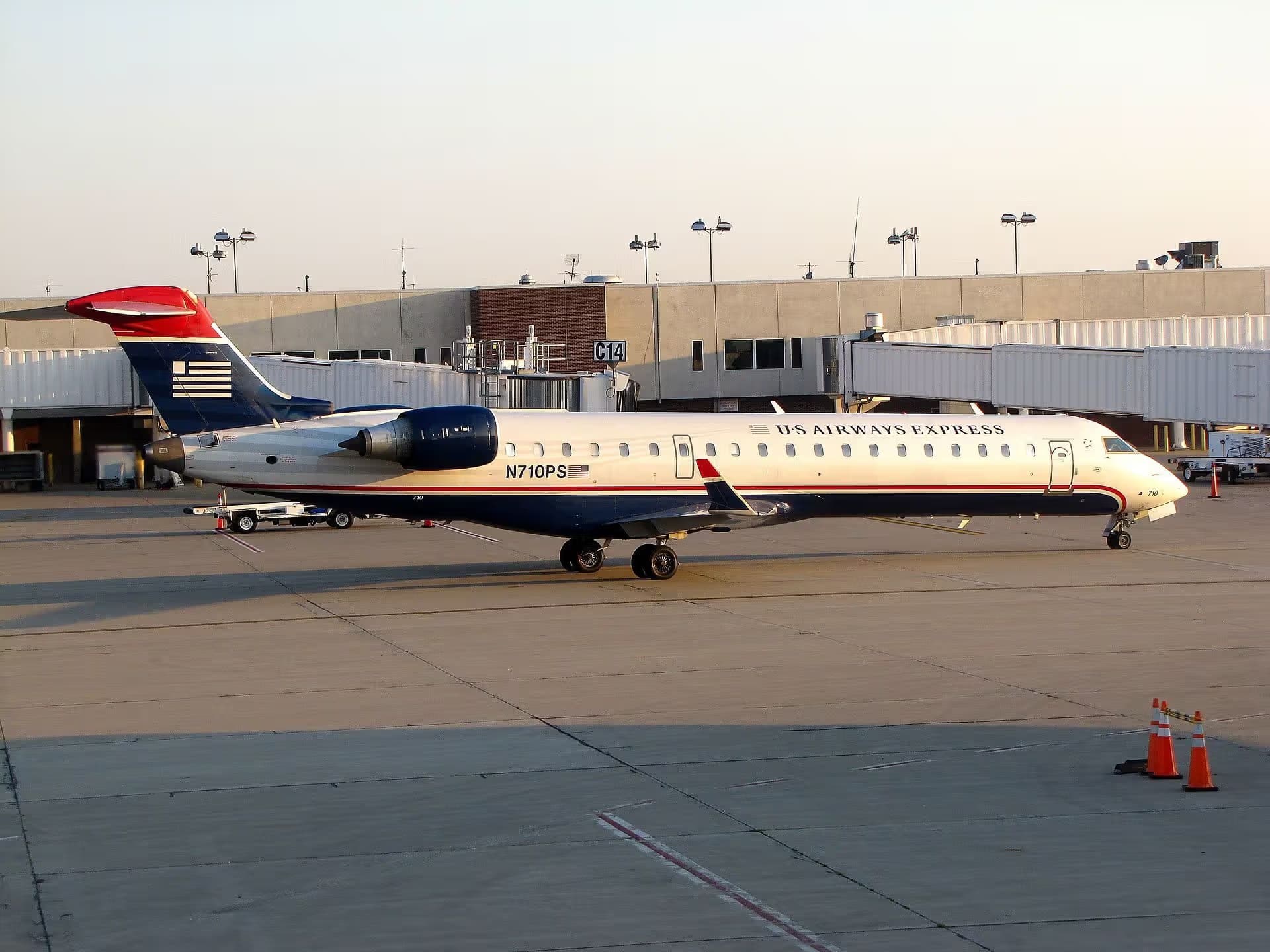 N710PS — Twin-engine aircraft