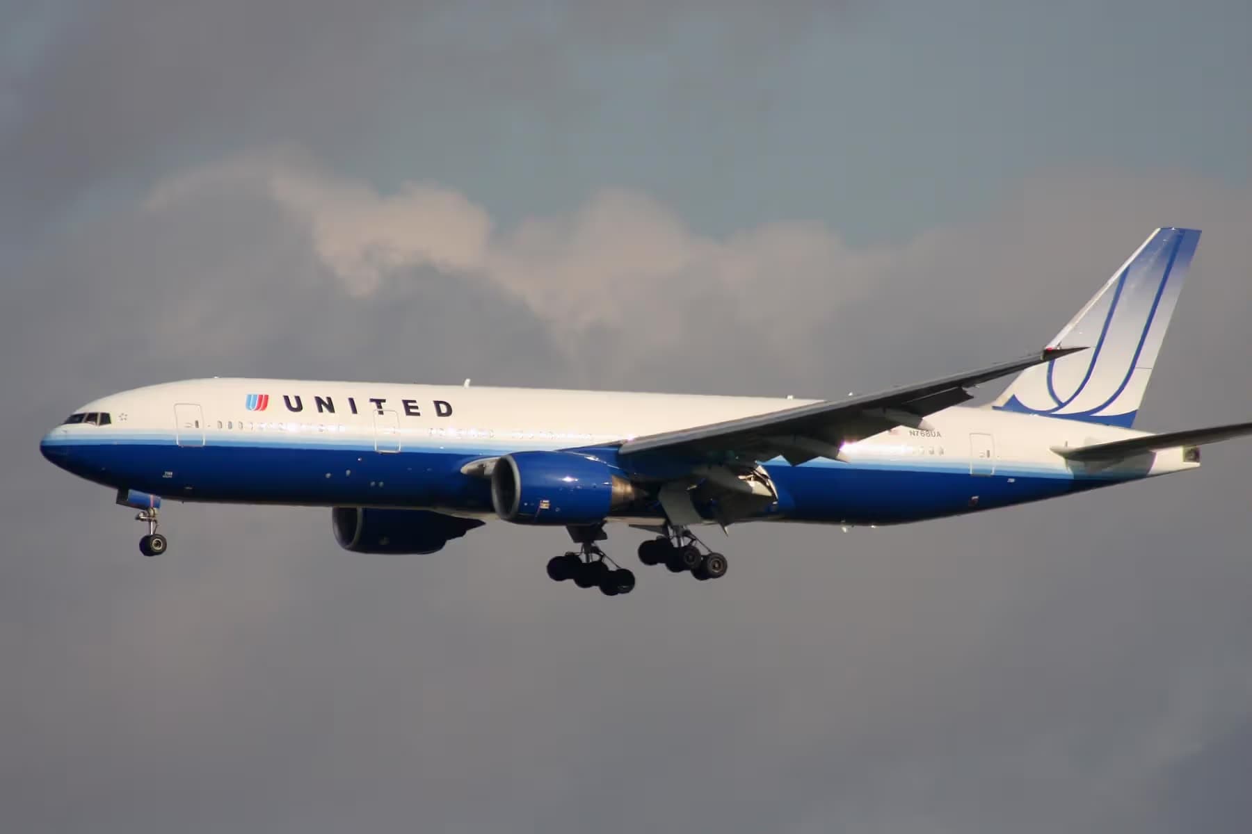 N768UA — Boeing