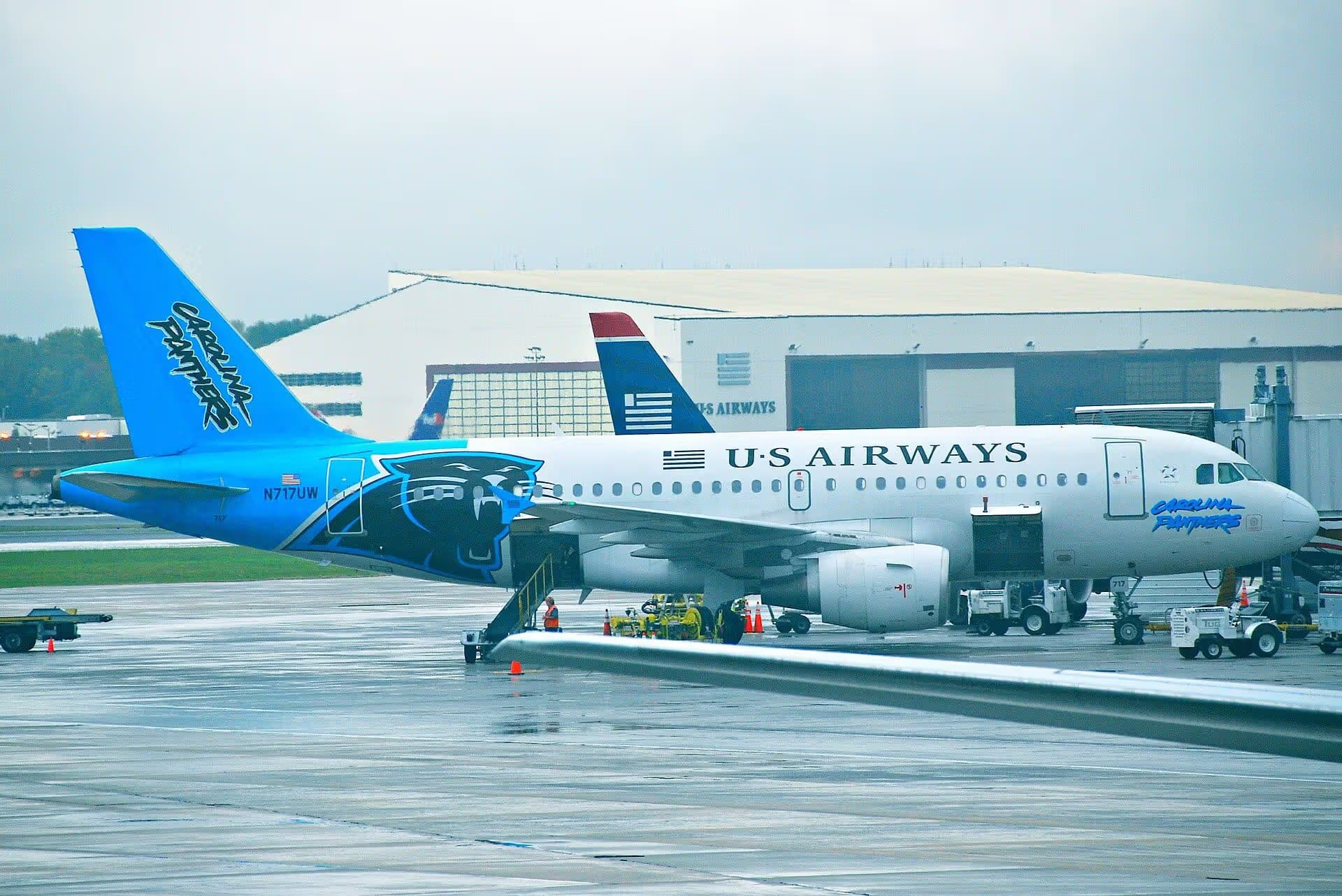 N717UW — Airbus