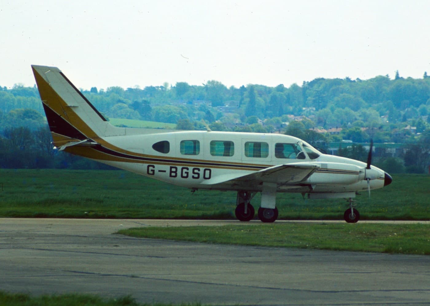 G-BGSO — Piper