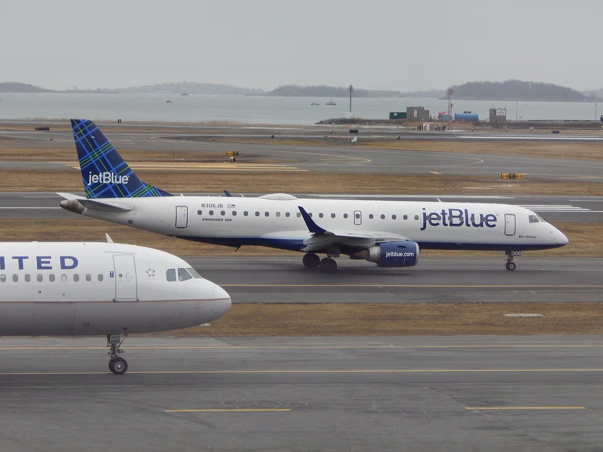 N306JB — Embraer