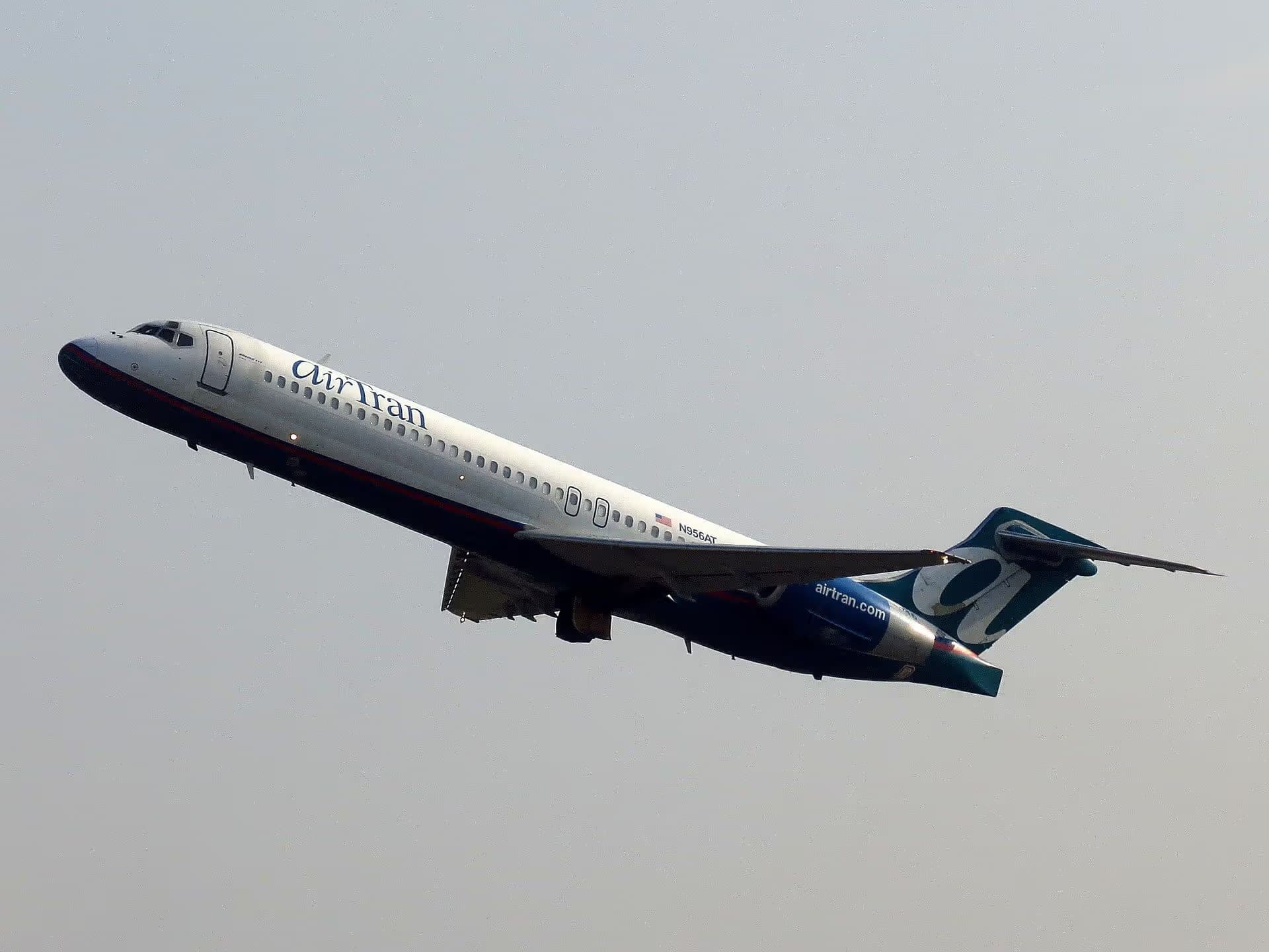 N956AT — Aircraft