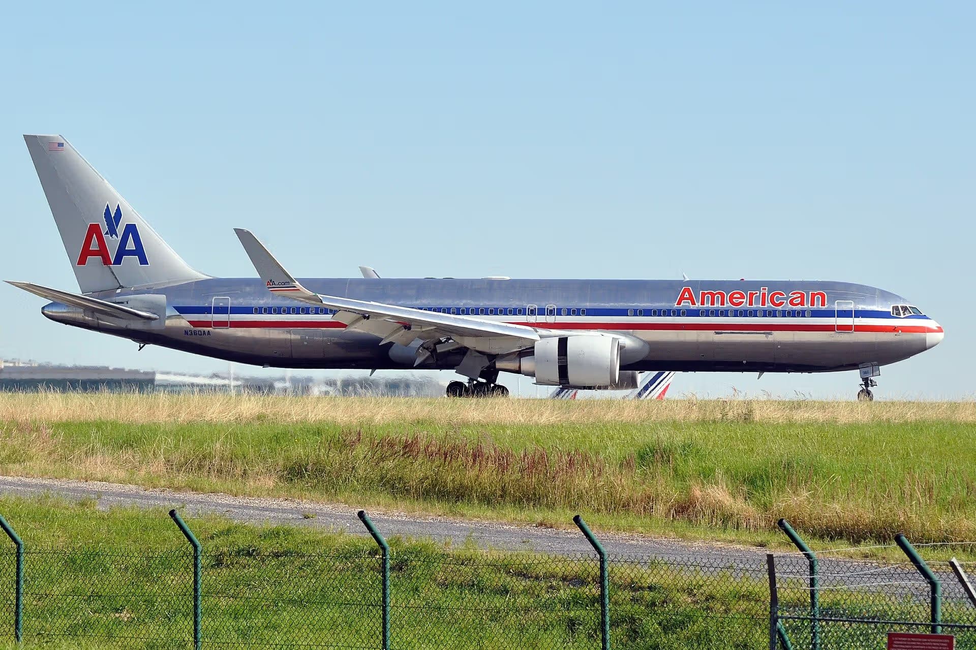 N360AA — Boeing