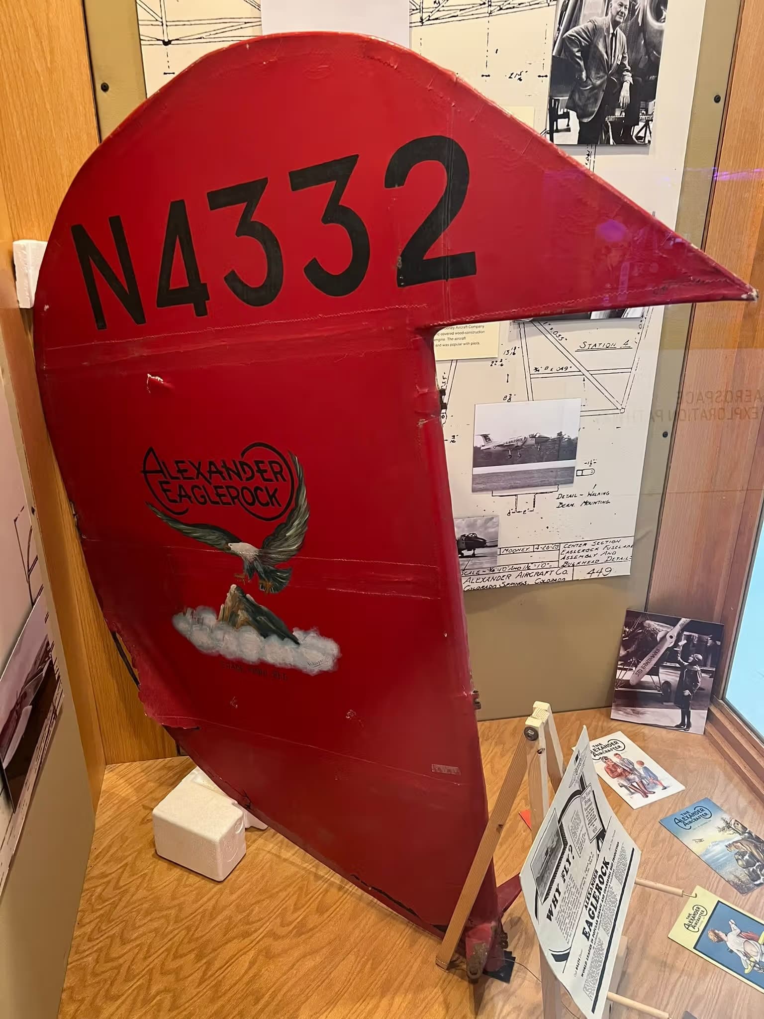 N4332 — Aircraft