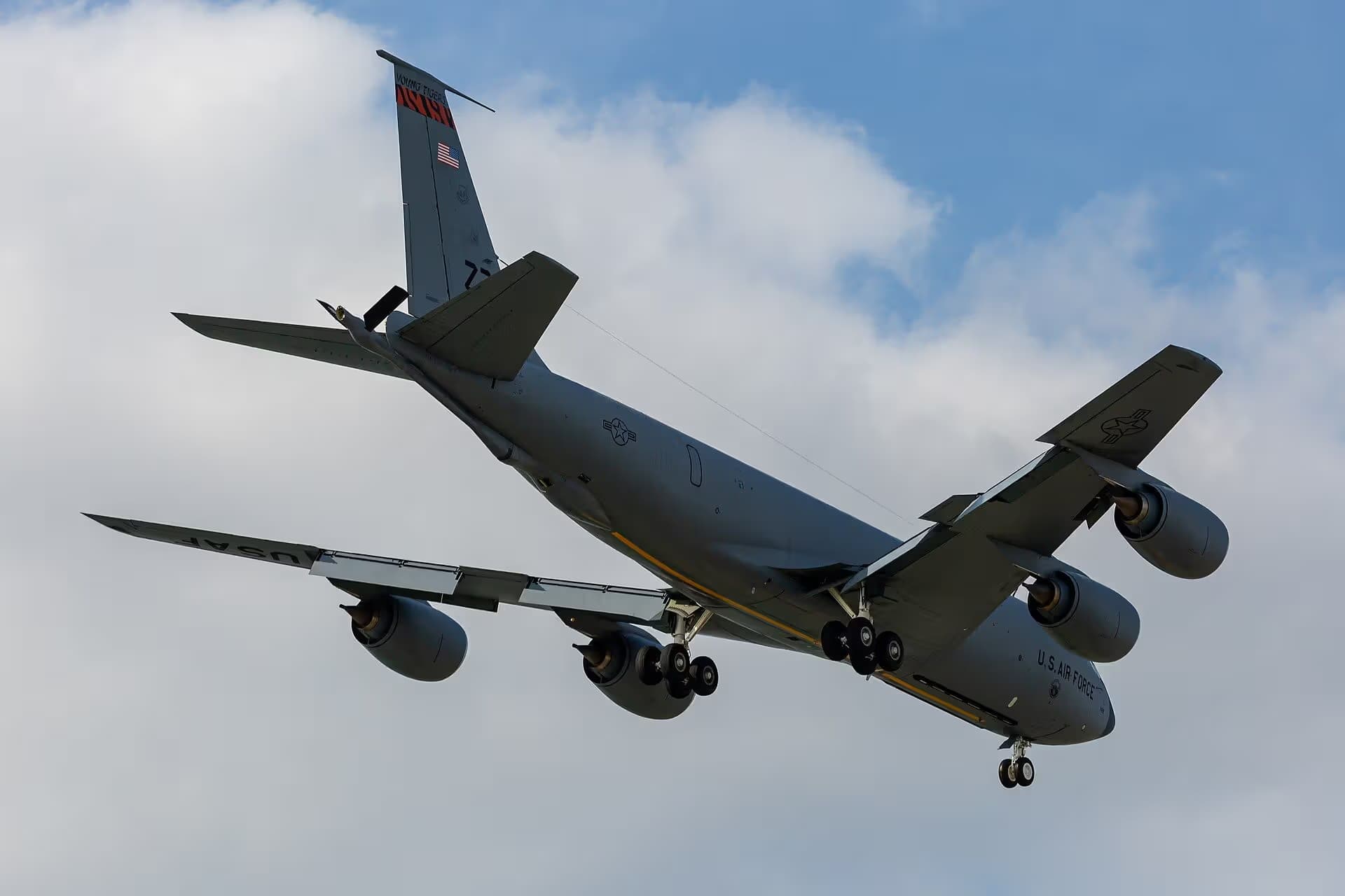 Unidentified — Aircraft