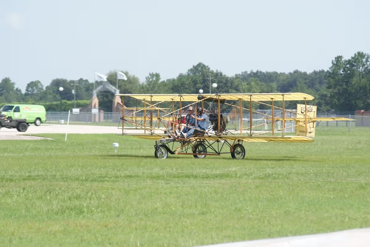 Unidentified — Aircraft