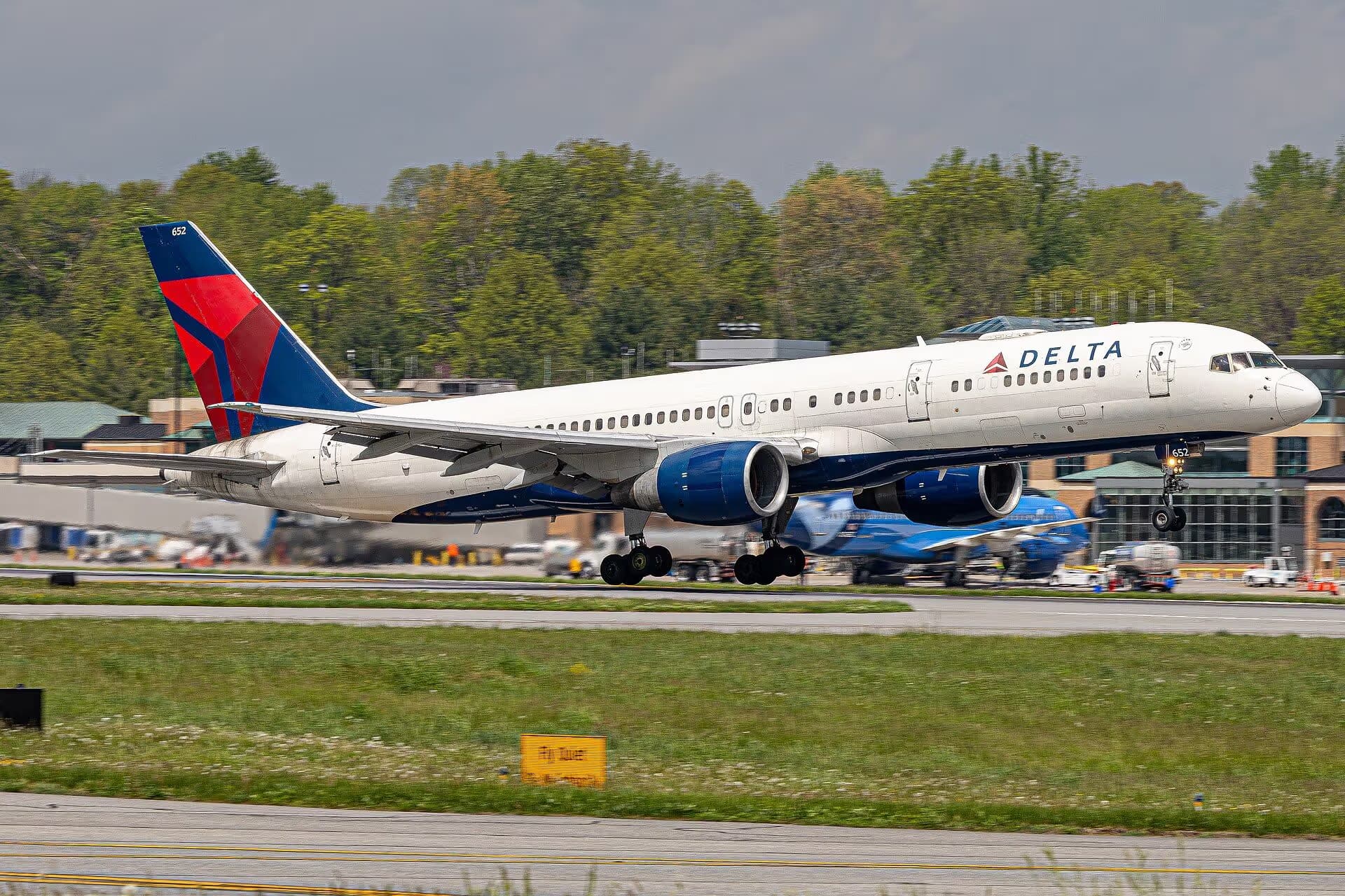 N652DL — Boeing