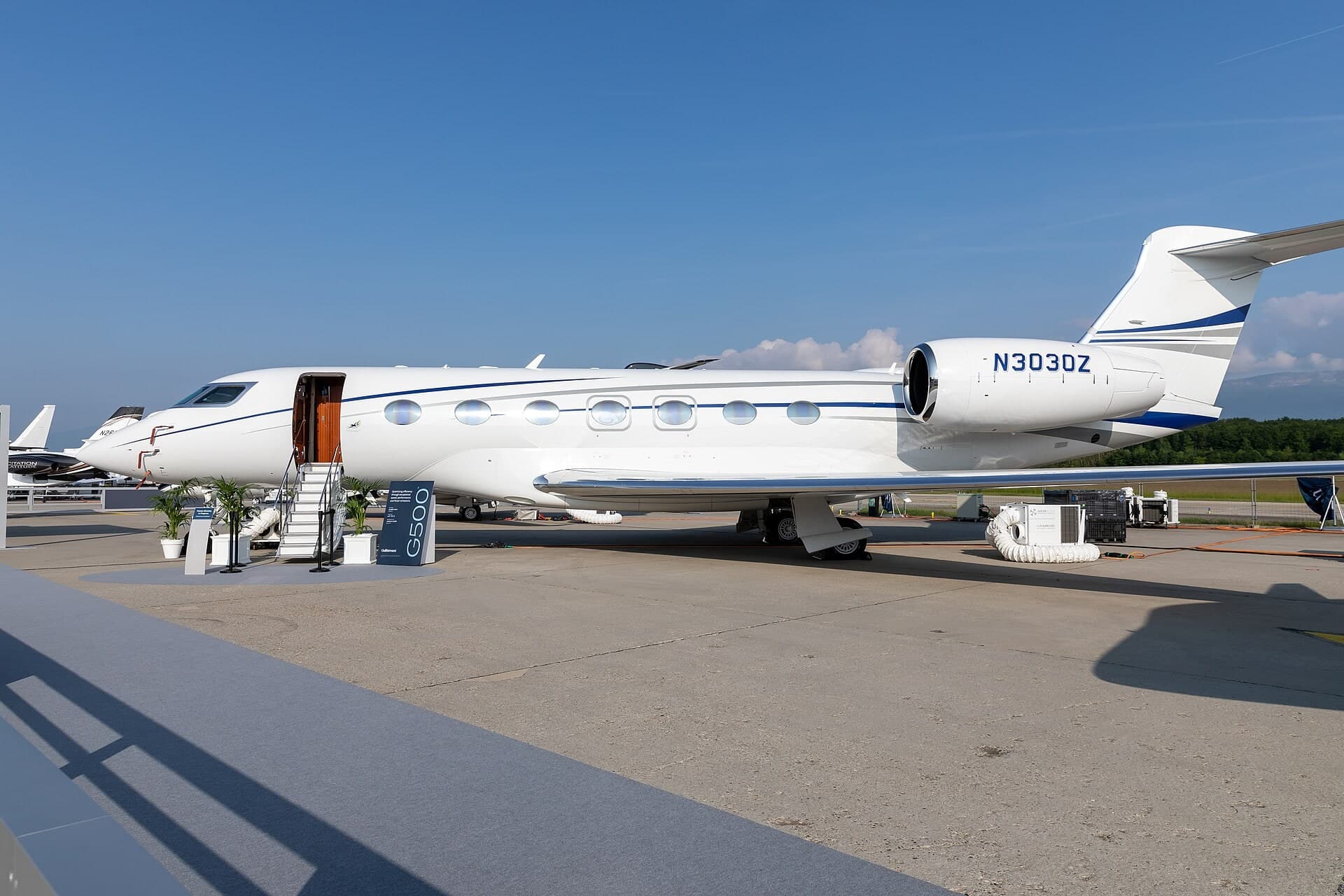 N3030Z — Business jet