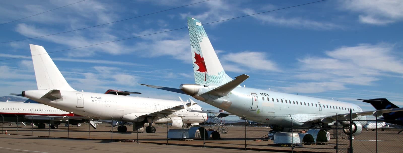 C-FHOY — Aircraft