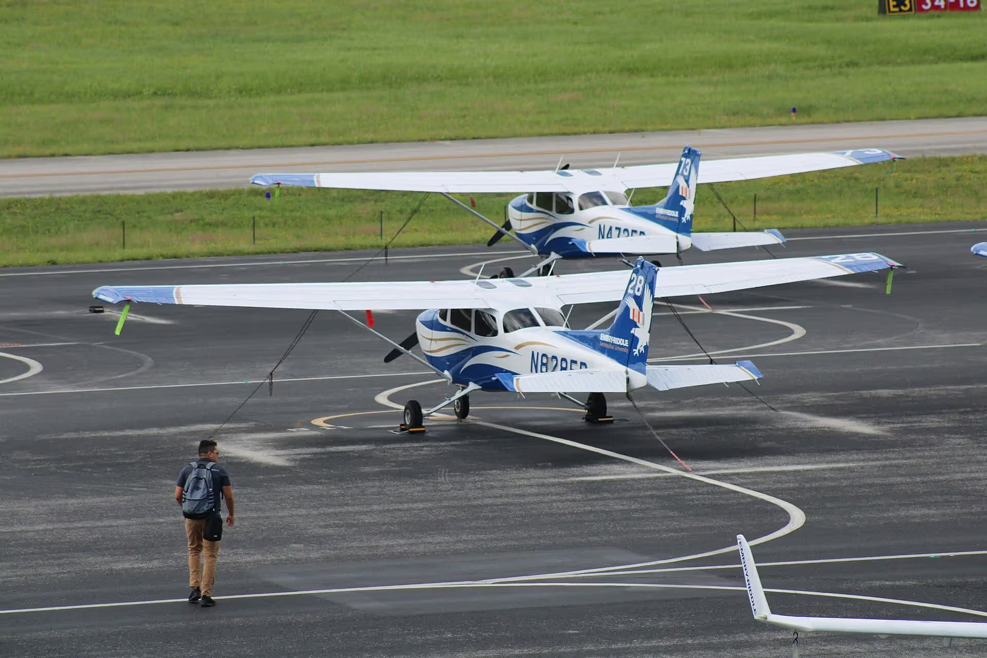 N828ER — Aircraft
