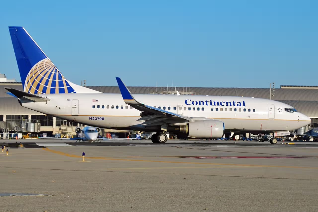 N23708 — Twin-engine aircraft