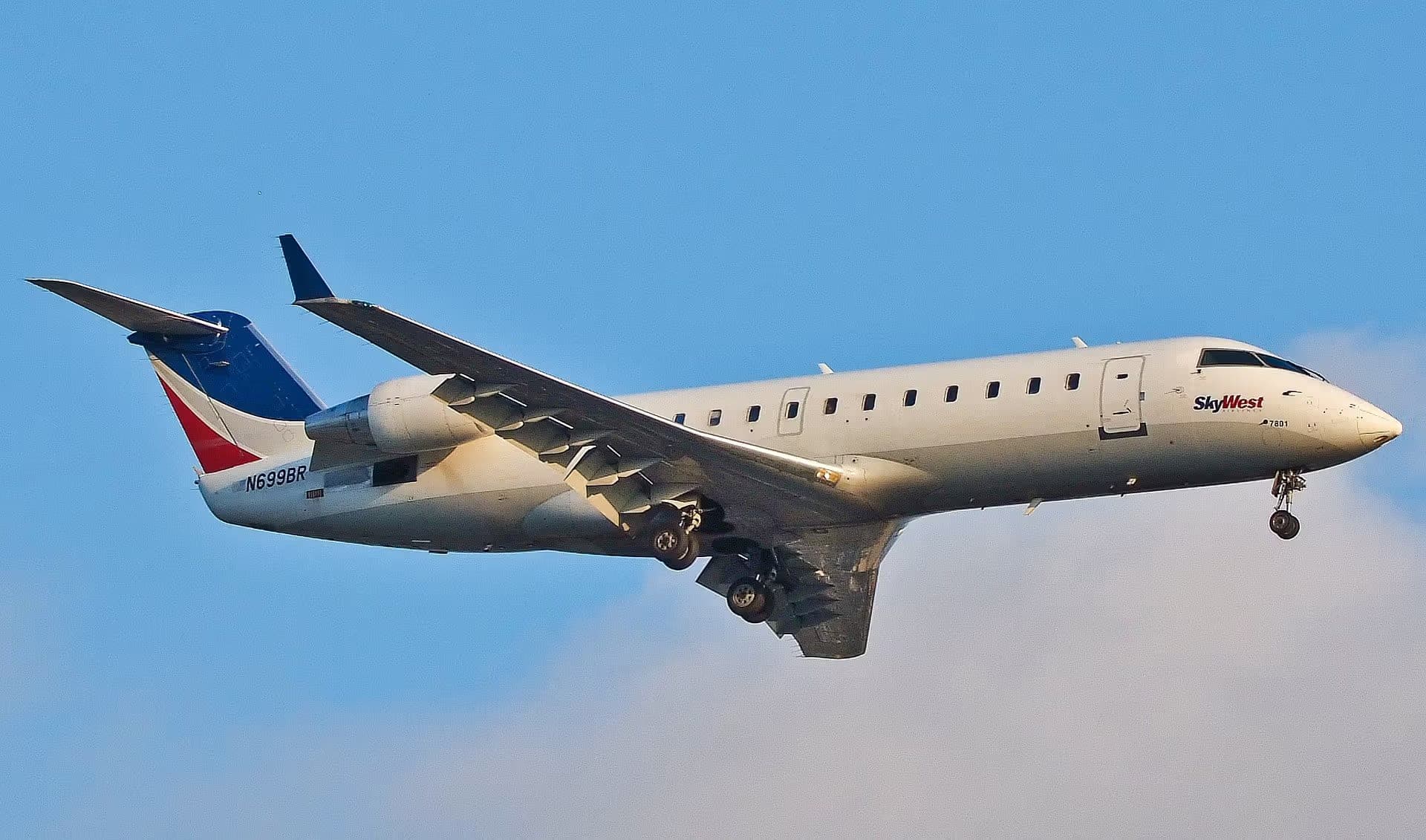N699BR — Bombardier