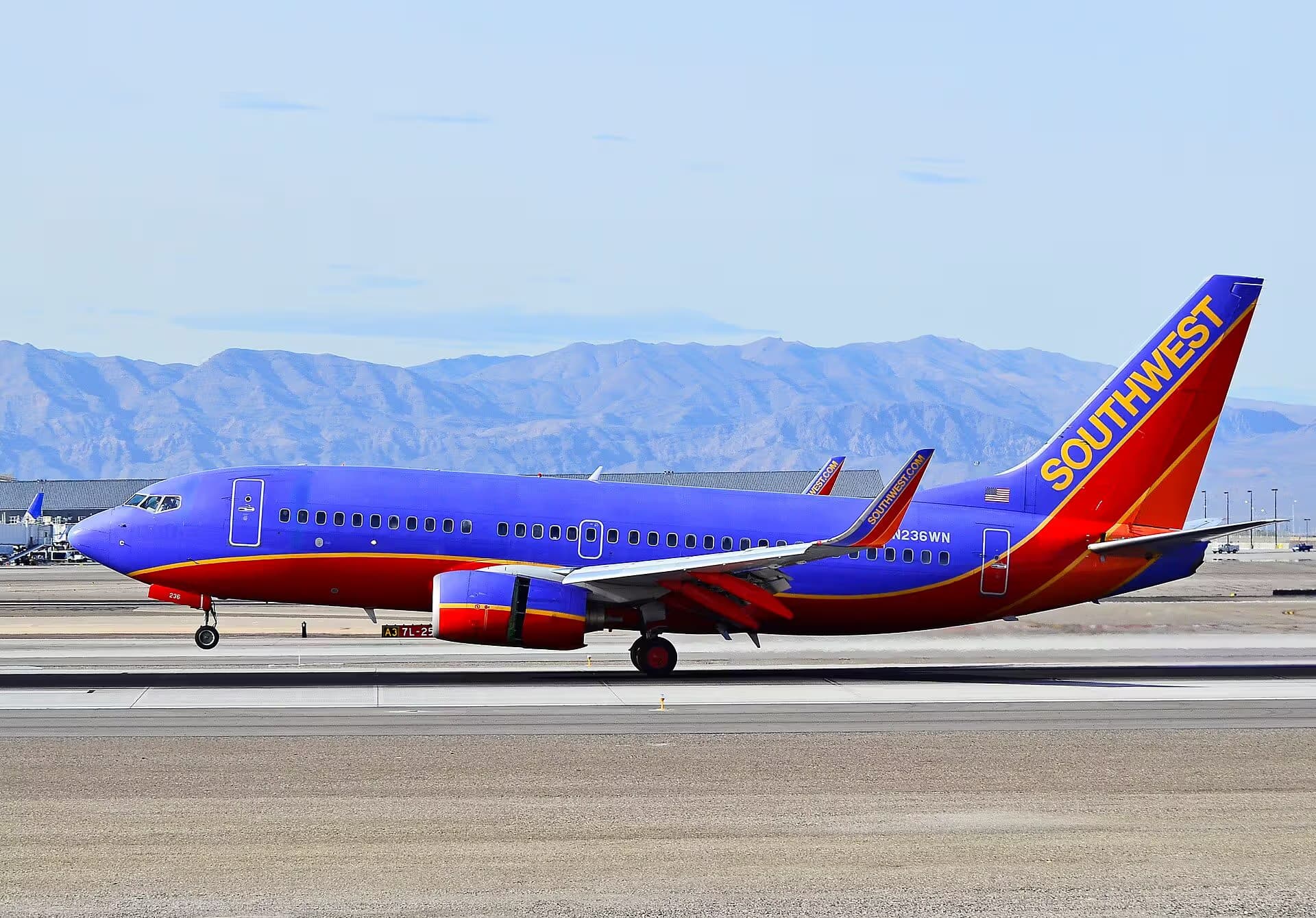 N236WN — Boeing
